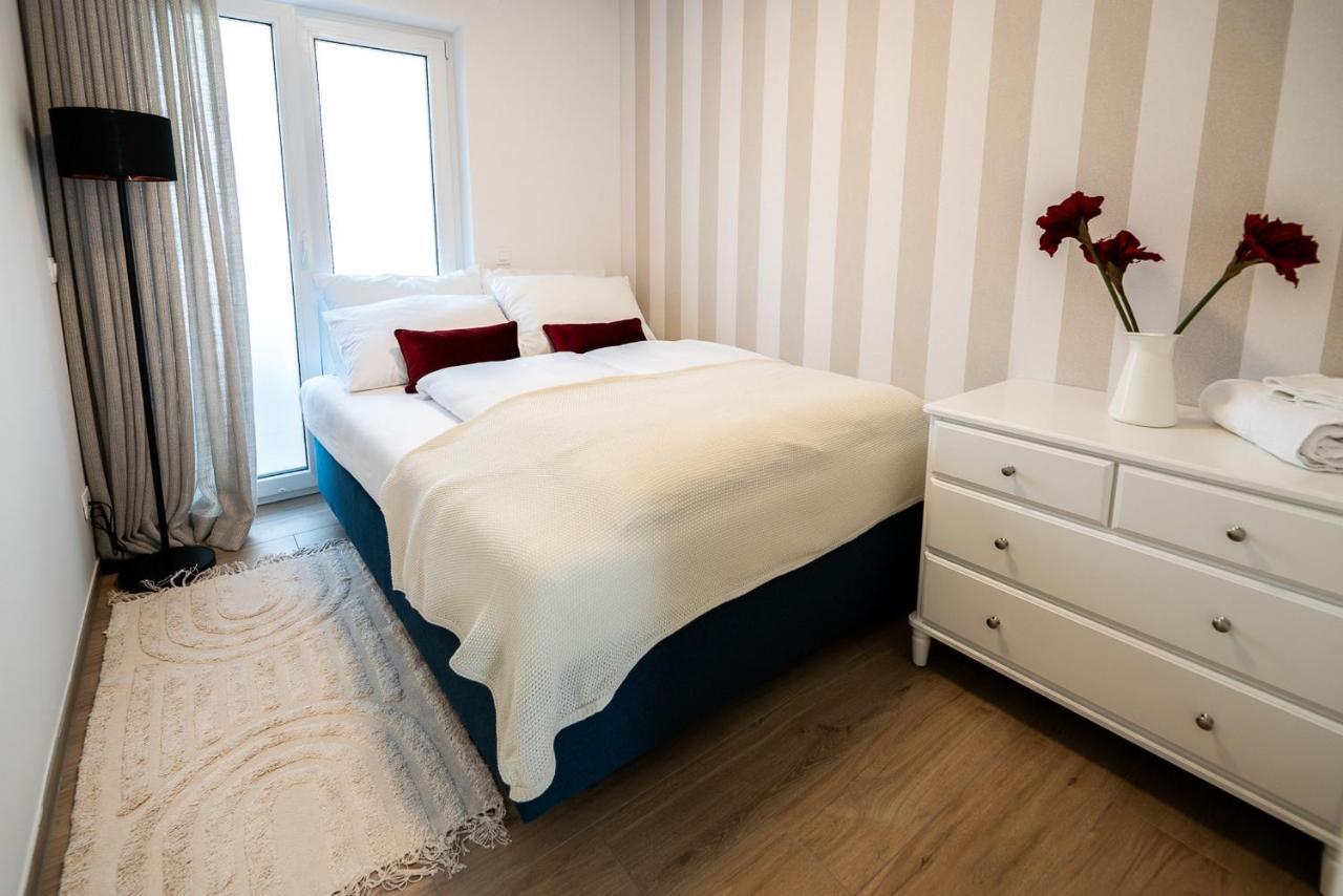Apartments Kras 24 With Pool Sezana Luaran gambar
