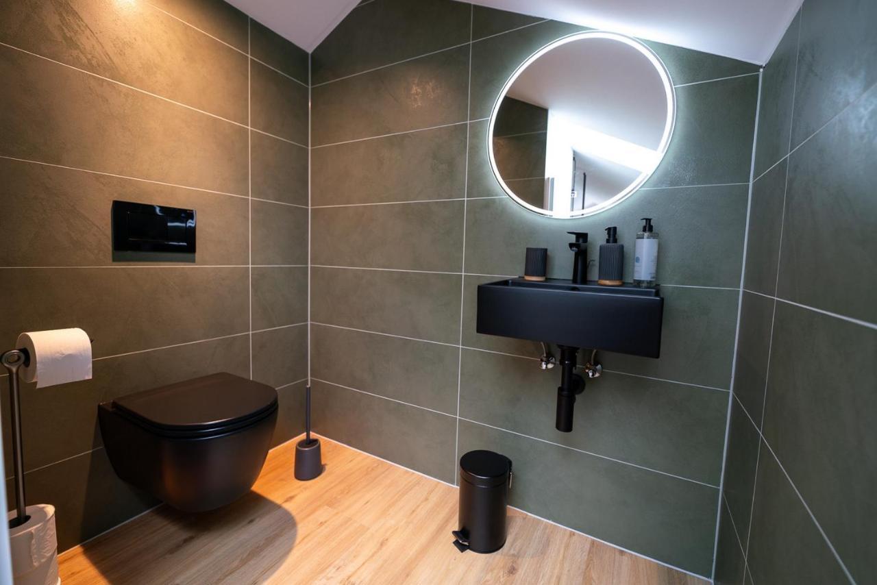 Apartments Kras 24 With Pool Sezana Luaran gambar