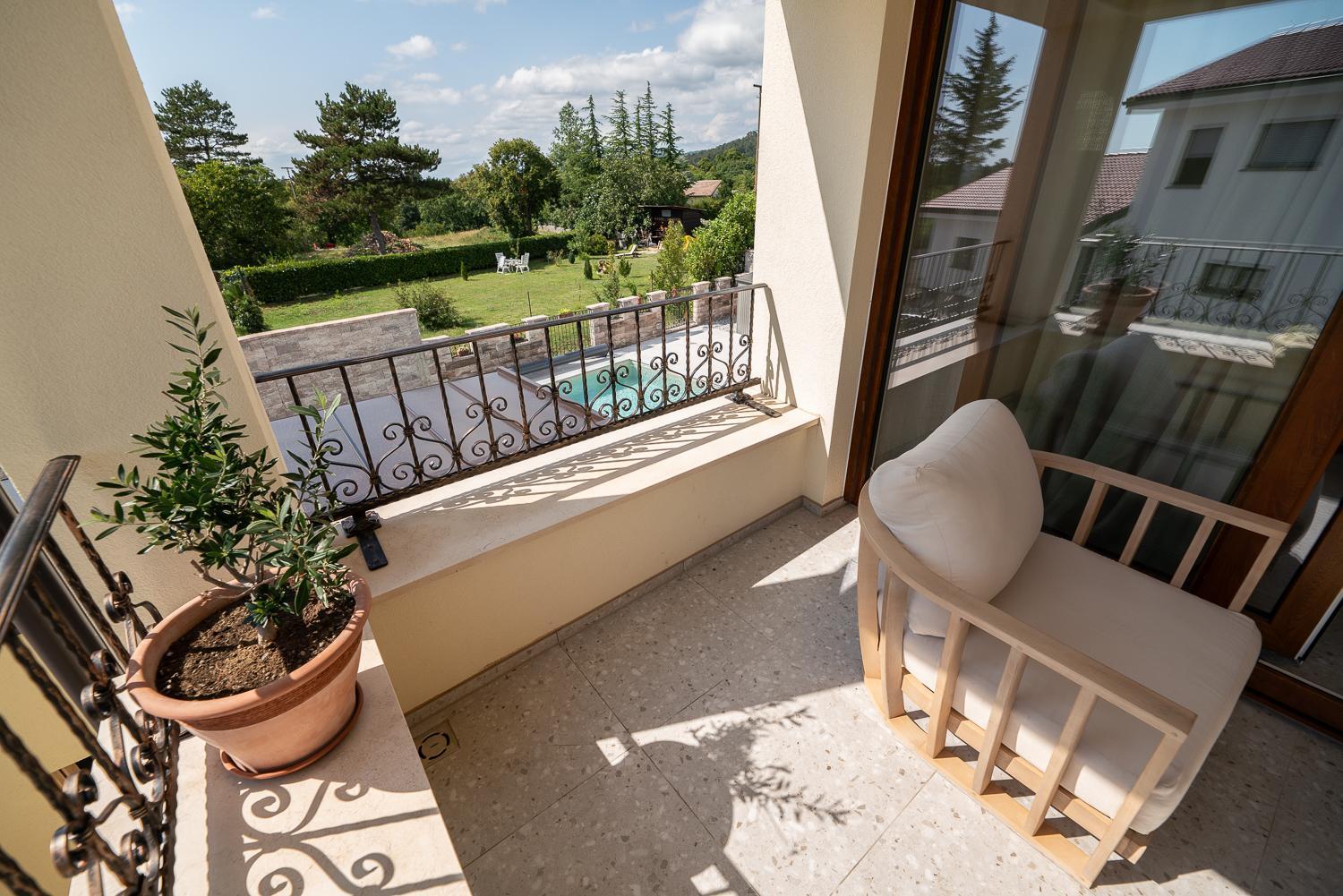 Apartments Kras 24 With Pool Sezana Luaran gambar